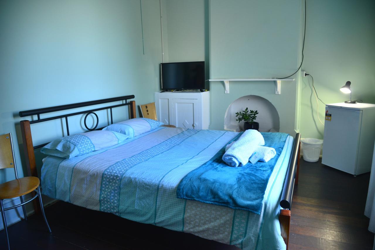 Geraldton Backpackers Hostel Exterior photo
