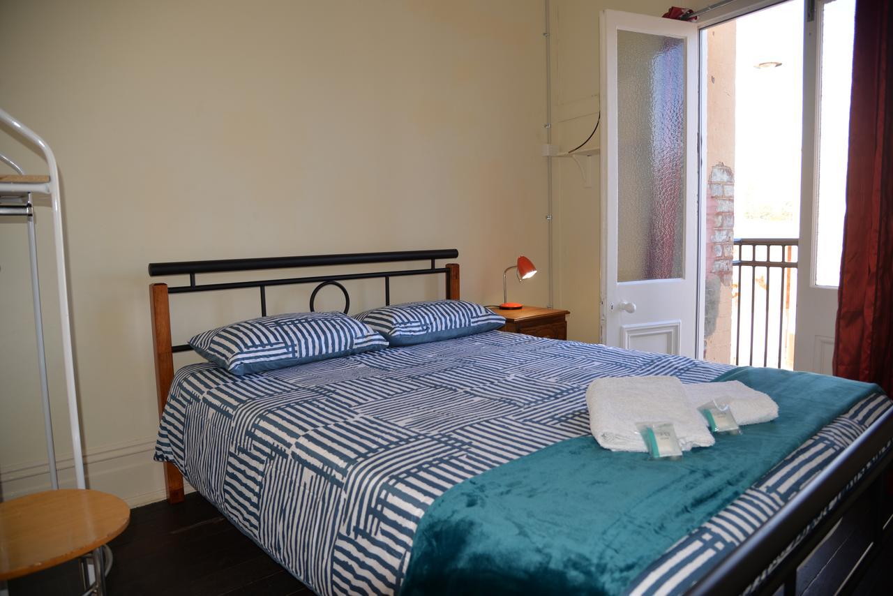 Geraldton Backpackers Hostel Exterior photo