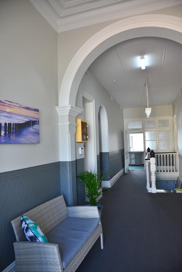 Geraldton Backpackers Hostel Exterior photo