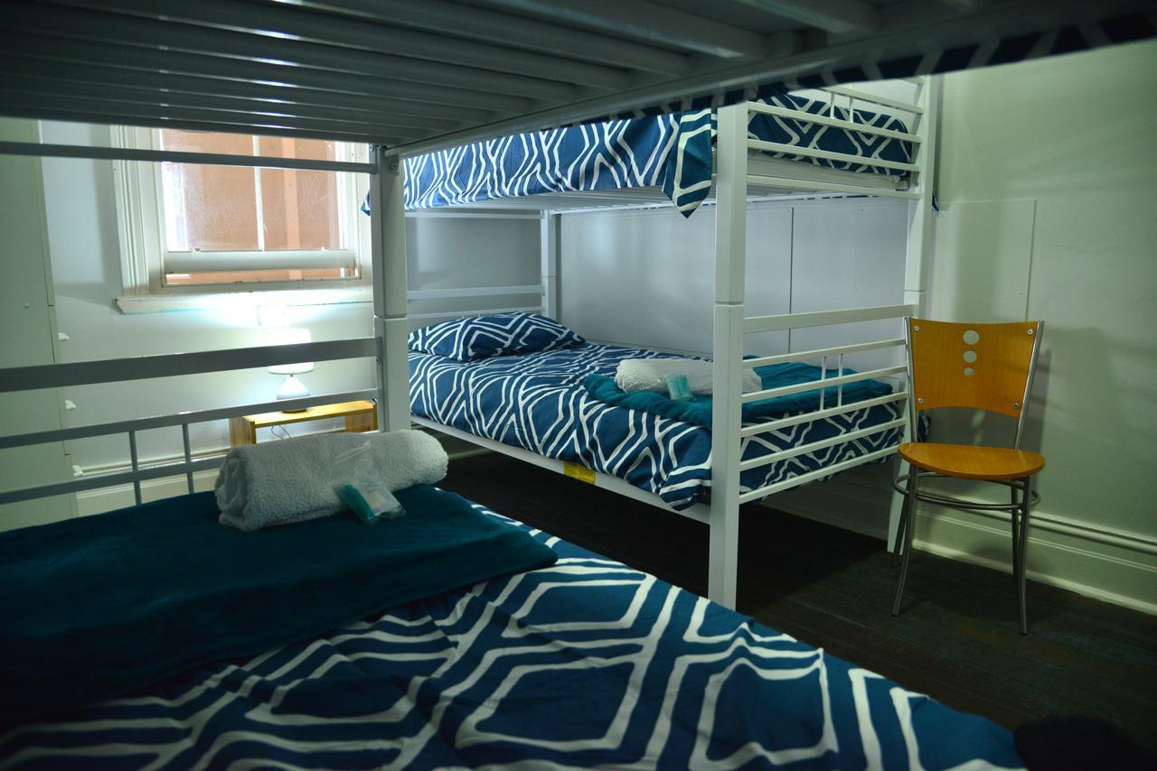 Geraldton Backpackers Hostel Exterior photo