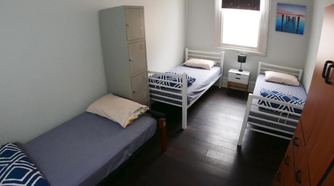 Geraldton Backpackers Hostel Exterior photo
